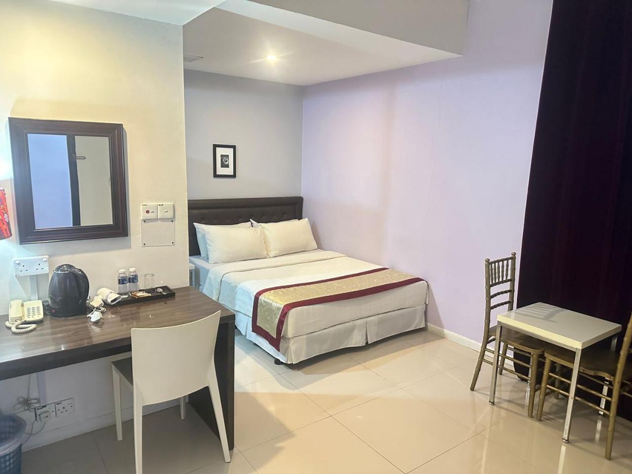 Kingsman Boutique Hotel Kota Kinabalu Exterior photo