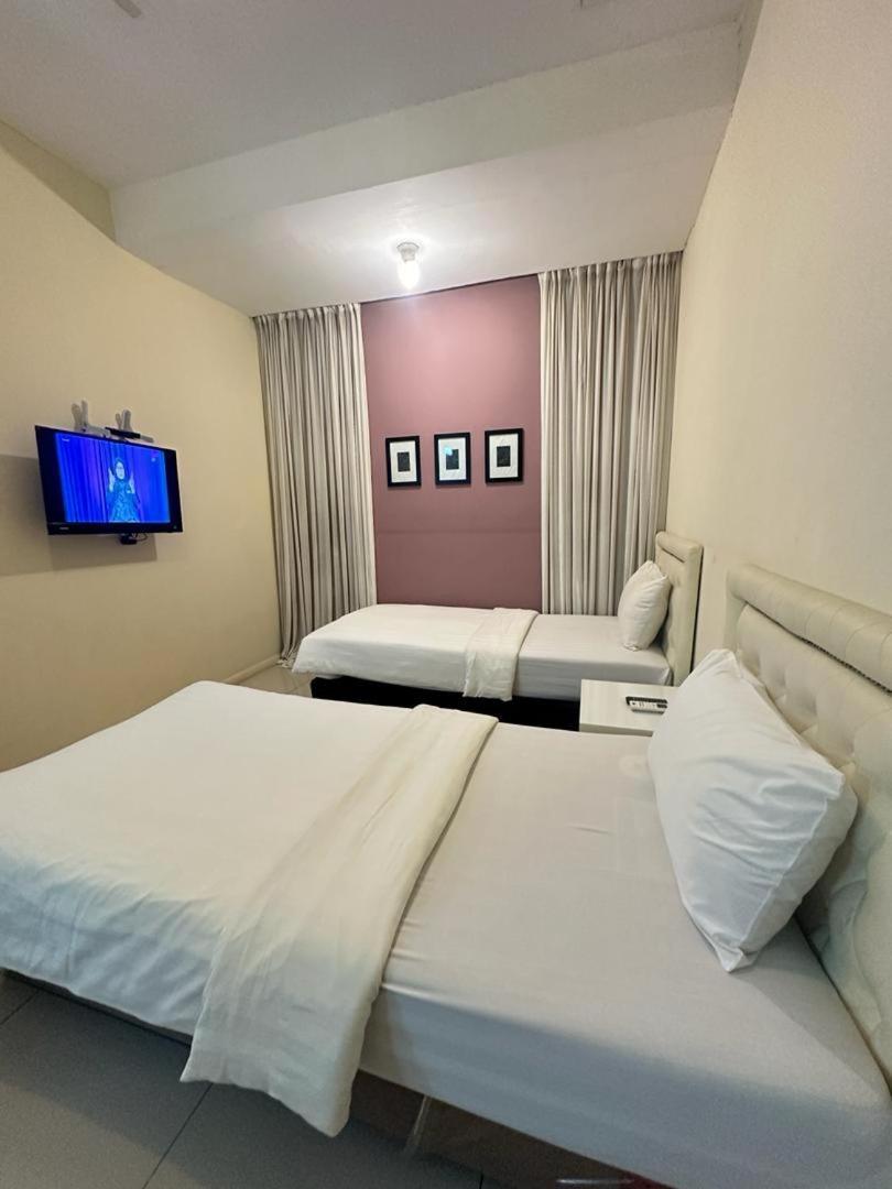 Kingsman Boutique Hotel Kota Kinabalu Exterior photo